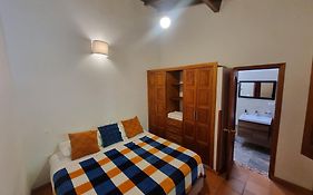 Hermosa Casa Boutique&Mirador - Doble Parqueadero